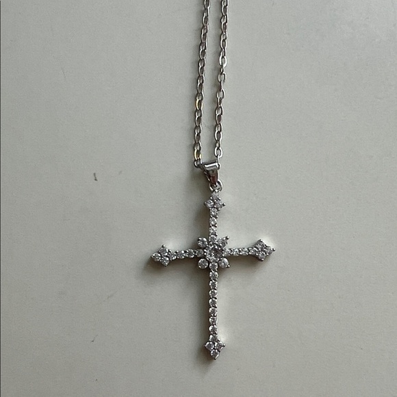 Elegant Silver Cross Necklace - Picture 2 of 2